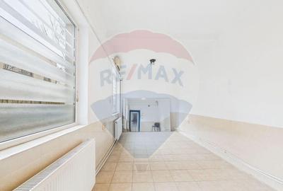 Spațiu comercial, de 130 mp, în Unirii - 18