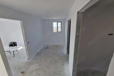 Casă cu 4 camere în Central - 2