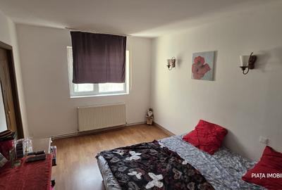 Apartament cu 2 camere semidecomandat, mobilat în Micro 9 - 1