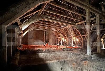 Pod spai?os, transformabil in apartamente, 285 mp, Pia?a Sfatului - 9