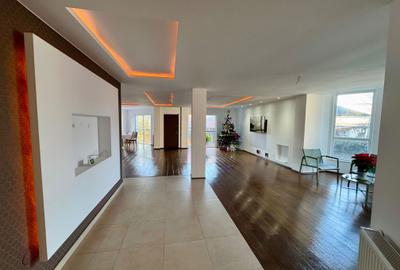 Casă cu 4 camere în Nord - 1