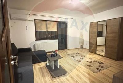 Apartament cu 2 camere decomandat în Central - 3