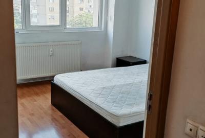 Trei camere, Dr. Taberei, langa statia de metrou Brancusi, piata Valea Ialomitei