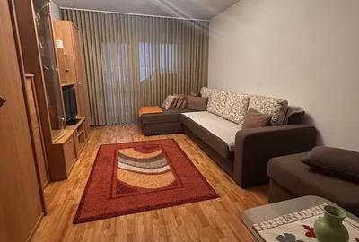 Apartament cu 3 camere decomandat, mobilat în Bartolomeu