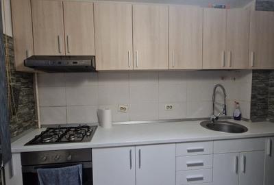 Garsonieră decomandată în Central - 2