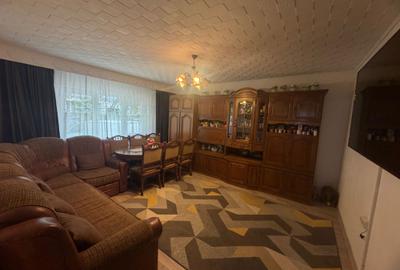 Apartament cu 3 camere decomandat în Central - 2