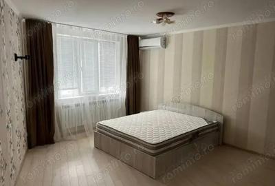 Garsonira de inchiriat zona Astra