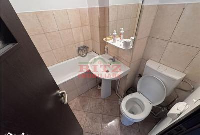 Apartament cu 3 camere semidecomandat în Central - 3