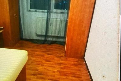 Apartament cu 3 camere decomandat în Drumul Taberei