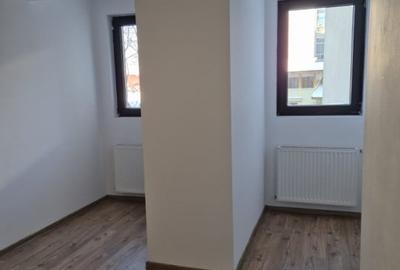 Apartament cu 2 camere semidecomandat în Timpuri Noi - 4