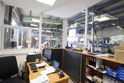 Spatiu de productie de inchiriat / 175 m2/curte/birou - 3