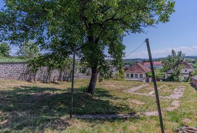 Casă cu 5 camere cu Teren 1600 Mp în Cincu - 8