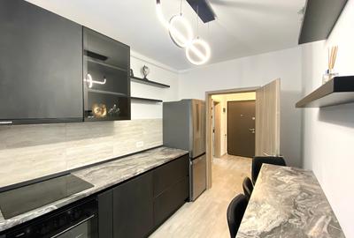 Apartament cu 3 camere decomandat, mobilat în Tractorul - 13