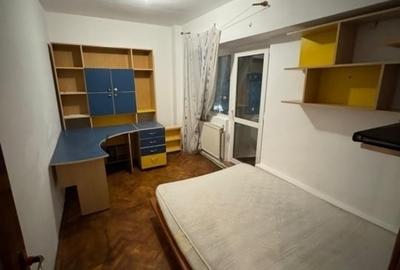 3 Camere Decomandat 80mp Etaj Intermediar zona Nicolina Belvedere - 5