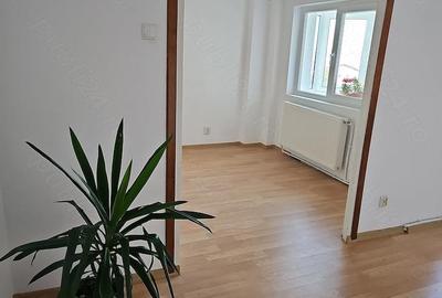 Apartament cu 4 camere decomandat în Ultracentral