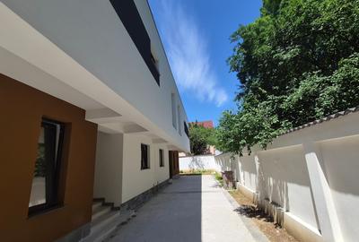 Casă cu 5 camere cu Teren 80 Mp în Bucureștii Noi - 4