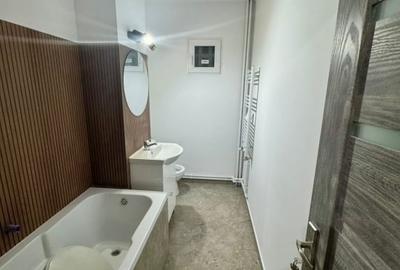 Apartament cu 3 camere semidecomandat în Podu Roș - 8