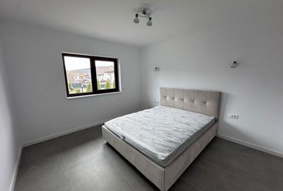 Casă cu 4 camere în Central - 2