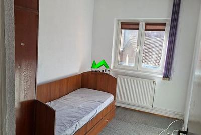 Apartament cu 3 camere decomandat, mobilat în Terezian