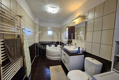 Duplex cu 3 camere cu Canalizare în Bună Ziua - 8