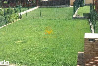 Casă cu 4 camere cu Canalizare în Florești