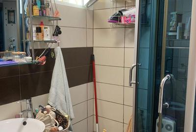 Apartament cu 3 camere semidecomandat în Colentina - 4