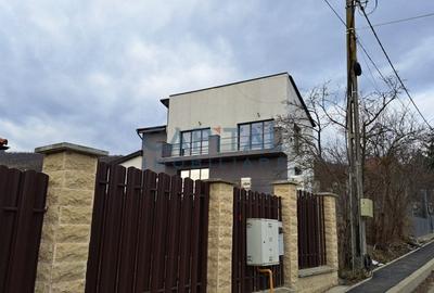 Casa superfinisata la cheie, garaj, zona linistita - 2