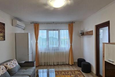 Apartament cu 2 camere semidecomandat, mobilat în Tomis Nord