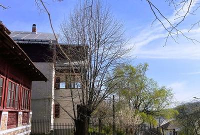 Casă cu 5 camere cu Teren 500 Mp în Central - 11