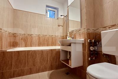 Apartament cu 3 camere, decomandate, etaj 3/4, dubla orientare, zona Rogerius - 7