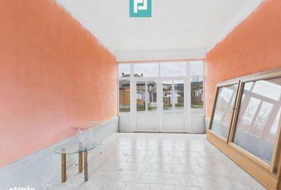 Casă cu 4 camere în Almaș - 1