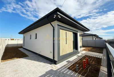 Casa Individuala / 4 Camere / 2 Bai / Teren 370 mp - 3