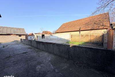 Spațiu comercial, în Bujac