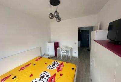 Apartament cu 3 camere decomandat în Exterior Vest - 1