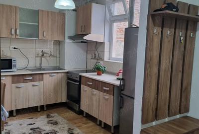 Apartament cu 2 camere semidecomandat în Central - 4