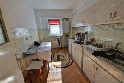 Apartament cu 3 camere decomandat în Central - 6