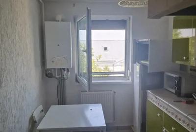 Inchiriez apartament 2 camere - 3