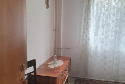 Apartament cu 2 camere decomandat în Berceni