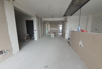 BLOC NOU-INEL II ELIBERARII - APARTAMENT SPATIOS CU 3 CAMERE VEDERE BILATERALA - 8
