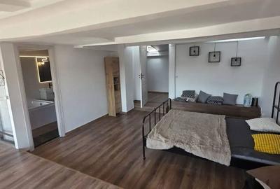 Apartament cu 4 camere în Sud