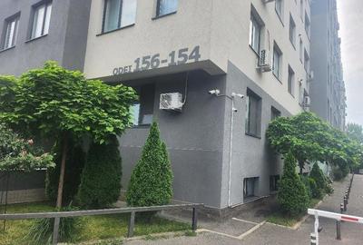Spațiu comercial, de 28 mp, în Central - 9
