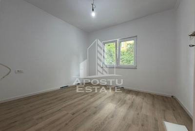 Apartament cu 3 camere decomandat în Dâmbovița - 4