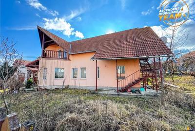 Casă cu 6 camere cu Canalizare în Chilieni - 12