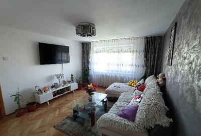Apartament cu 3 camere decomandat în Central - 4
