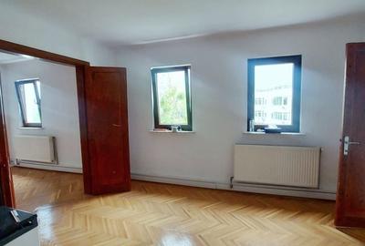 Apartament cu 2 camere decomandat în Beller - 3