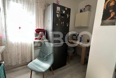 Apartament 3 camere cu balcon pivnita zona Vasile Aaron Sibiu - 3