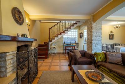 Hotel/Pensiune, de 480 mp, în Poiana Țapului - 3