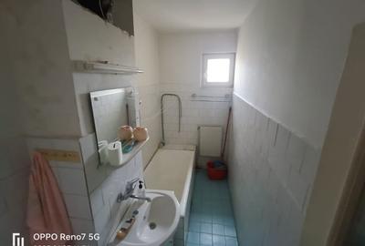 Apartament cu 3 camere de vanzare Libertații - 7