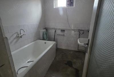 Casă cu 5 camere în Central - 2