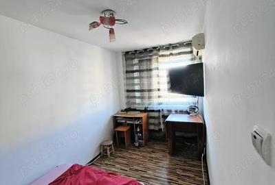 Apartament cu 3 camere semidecomandat în Calea București - 3